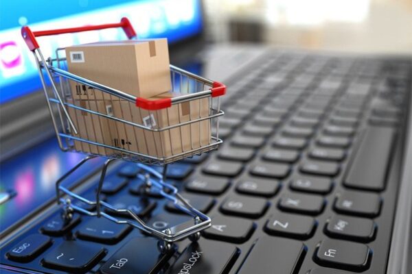 Pemberlakuan Pungutan Pajak untuk Transaksi Perdagangan Melalui Sistem Elektronik (E-Commerce) Pemberlakuan Pungutan Pajak untuk Transaksi Perdagangan Melalui Sistem Elektronik (E-Commerce)