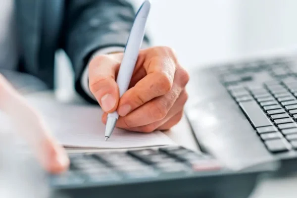 Pentingnya Jasa Layanan dan Manfaat Menggunakan Konsultan Pajak Profesional Pentingnya Jasa Layanan dan Manfaat Menggunakan Konsultan Pajak Profesional