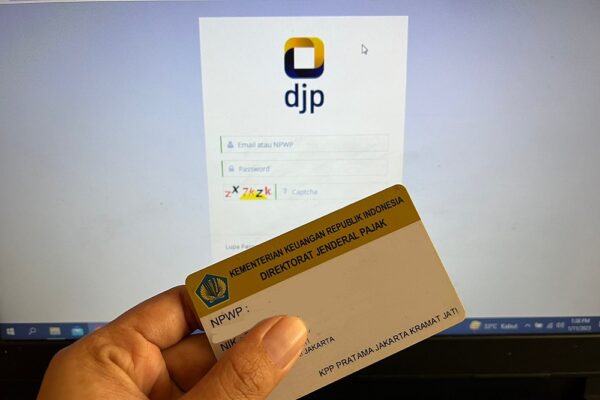 Pajak Online: Implikasi dan Pengaturan Pajak dalam Era Digital Pajak Online: Implikasi dan Pengaturan Pajak dalam Era Digital