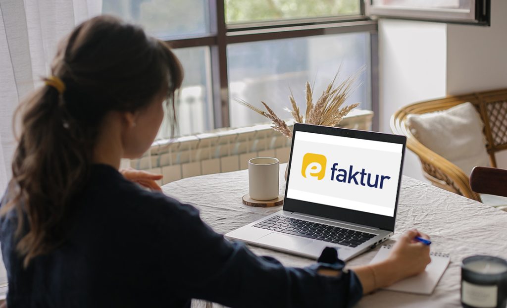 Faktur Pajak Manual dan e-Faktur: Kenali Mana yang Lebih Efisien