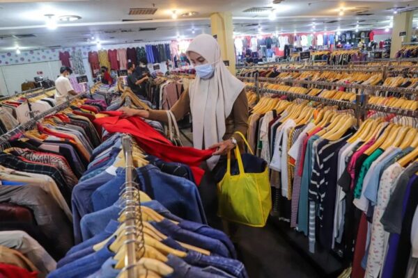 Pajak pada Barang Bekas: Kewajiban Perpajakan dalam Industri Thrifting dan Cara Mengelolanya