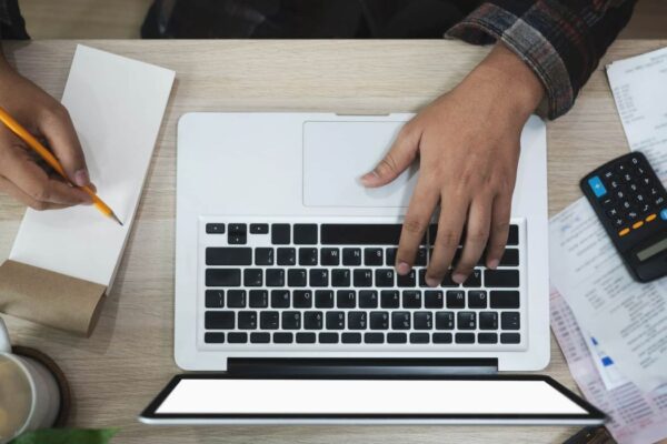 Bayaran Bertahap? Jangan Asal! Ini Cara Bikin Faktur Pajak Termin yang Benar!